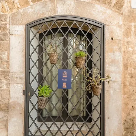 Cozy House In The Old