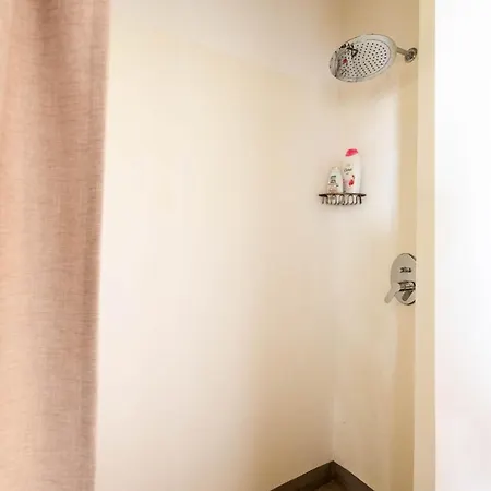 Cozy House In The Old *